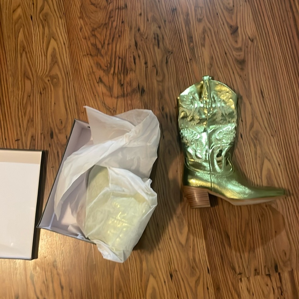 Green Cowboy Boots (Brand New)
